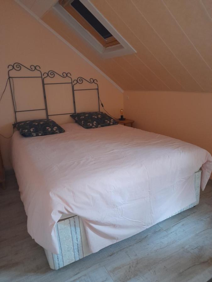 La Mare Aux Fees Bed & Breakfast Huelgoat Bagian luar foto